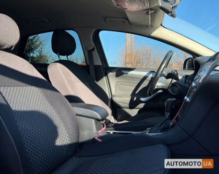 Серый Форд Мондео, объемом двигателя 2.3 л и пробегом 240 тыс. км за 6500 $, фото 8 на Automoto.ua