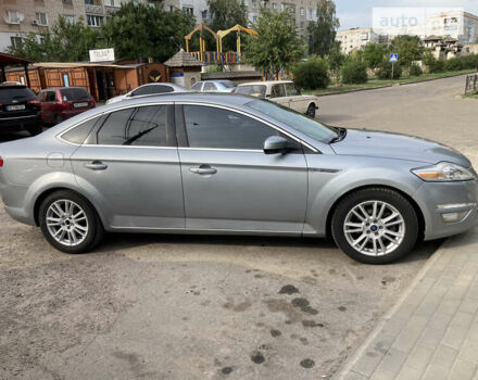 Сірий Форд Мондео, об'ємом двигуна 2 л та пробігом 265 тис. км за 10500 $, фото 2 на Automoto.ua