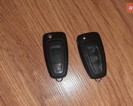 Серый Форд Мондео, объемом двигателя 1.6 л и пробегом 145 тыс. км за 8000 $, фото 1 на Automoto.ua