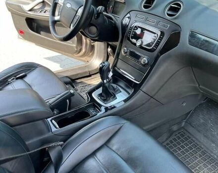 Серый Форд Мондео, объемом двигателя 2 л и пробегом 195 тыс. км за 7600 $, фото 2 на Automoto.ua