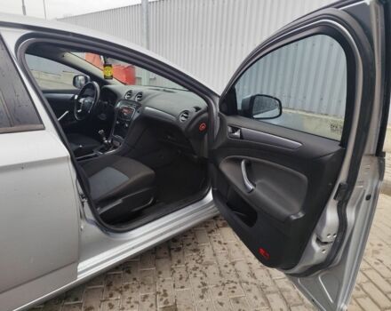 Сірий Форд Мондео, об'ємом двигуна 1.6 л та пробігом 219 тис. км за 6500 $, фото 10 на Automoto.ua