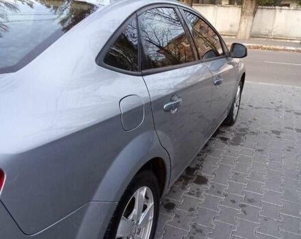 Серый Форд Мондео, объемом двигателя 2 л и пробегом 180 тыс. км за 10000 $, фото 3 на Automoto.ua