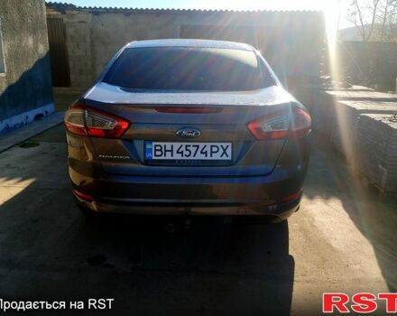 Серый Форд Мондео, объемом двигателя 1.6 л и пробегом 220 тыс. км за 5900 $, фото 1 на Automoto.ua