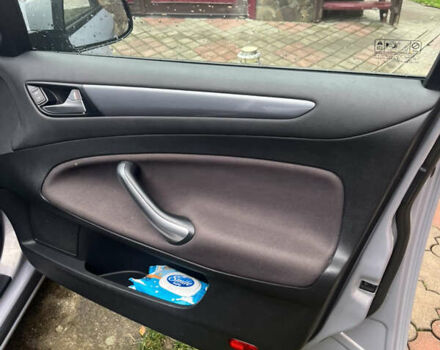 Серый Форд Мондео, объемом двигателя 1.6 л и пробегом 162 тыс. км за 7800 $, фото 4 на Automoto.ua