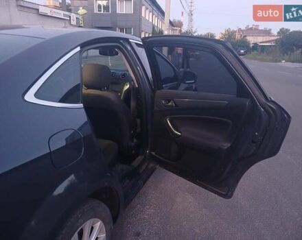 Серый Форд Мондео, объемом двигателя 2 л и пробегом 209 тыс. км за 6300 $, фото 4 на Automoto.ua