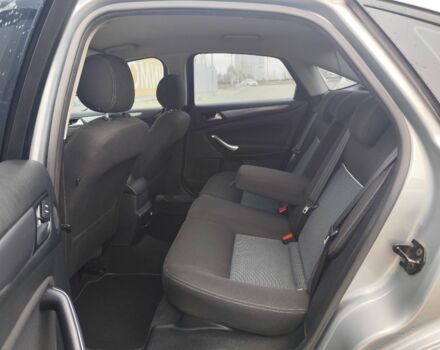 Сірий Форд Мондео, об'ємом двигуна 1.6 л та пробігом 219 тис. км за 6500 $, фото 15 на Automoto.ua