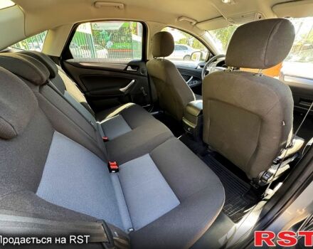 Серый Форд Мондео, объемом двигателя 1.6 л и пробегом 196 тыс. км за 6850 $, фото 5 на Automoto.ua