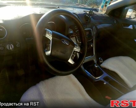 Серый Форд Мондео, объемом двигателя 1.6 л и пробегом 220 тыс. км за 5900 $, фото 2 на Automoto.ua