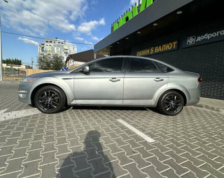 Сірий Форд Мондео, об'ємом двигуна 2 л та пробігом 269 тис. км за 7500 $, фото 4 на Automoto.ua