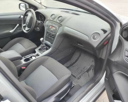 Серый Форд Мондео, объемом двигателя 1.6 л и пробегом 66 тыс. км за 8200 $, фото 11 на Automoto.ua