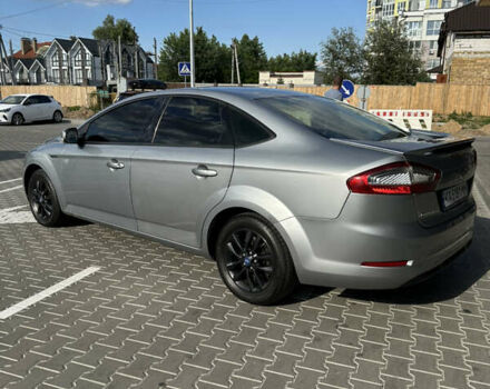 Сірий Форд Мондео, об'ємом двигуна 2 л та пробігом 269 тис. км за 7500 $, фото 5 на Automoto.ua
