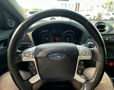 Сірий Форд Мондео, об'ємом двигуна 2 л та пробігом 269 тис. км за 7500 $, фото 19 на Automoto.ua