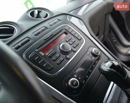 Сірий Форд Мондео, об'ємом двигуна 2 л та пробігом 206 тис. км за 7888 $, фото 40 на Automoto.ua