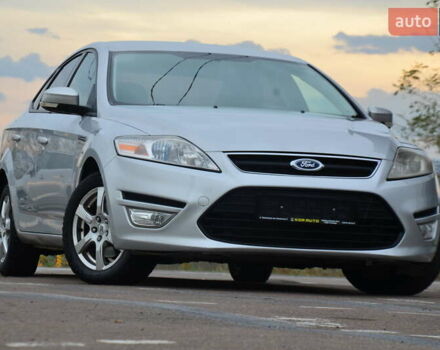 Сірий Форд Мондео, об'ємом двигуна 2 л та пробігом 206 тис. км за 7888 $, фото 20 на Automoto.ua