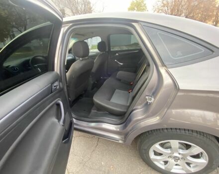 Серый Форд Мондео, объемом двигателя 1.6 л и пробегом 266 тыс. км за 11500 $, фото 14 на Automoto.ua