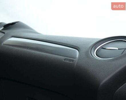 Сірий Форд Мондео, об'ємом двигуна 2 л та пробігом 206 тис. км за 7888 $, фото 58 на Automoto.ua