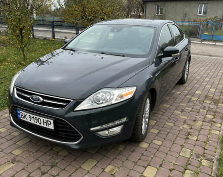 Серый Форд Мондео, объемом двигателя 1.56 л и пробегом 230 тыс. км за 10500 $, фото 17 на Automoto.ua