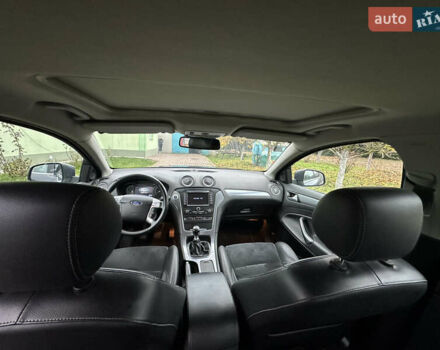 Серый Форд Мондео, объемом двигателя 1.56 л и пробегом 230 тыс. км за 10500 $, фото 37 на Automoto.ua