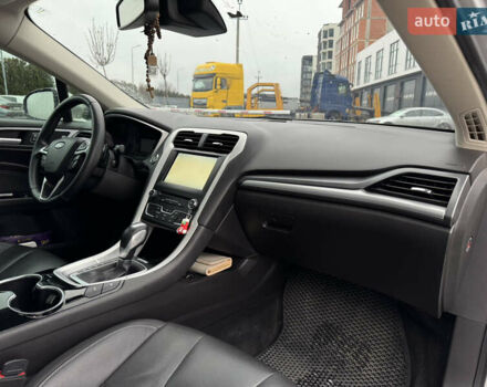 Серый Форд Мондео, объемом двигателя 2 л и пробегом 207 тыс. км за 11555 $, фото 14 на Automoto.ua