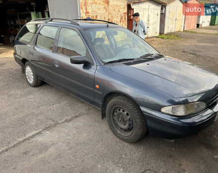 Серый Форд Мондео, объемом двигателя 1.6 л и пробегом 261 тыс. км за 2700 $, фото 1 на Automoto.ua