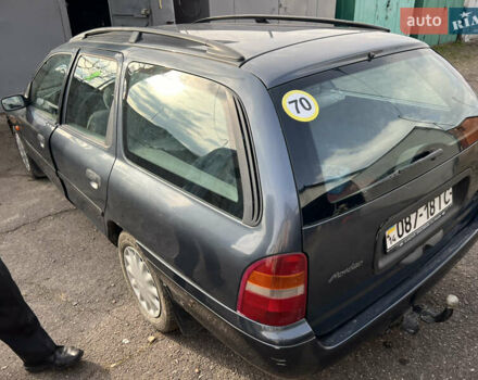 Серый Форд Мондео, объемом двигателя 1.6 л и пробегом 261 тыс. км за 2700 $, фото 4 на Automoto.ua