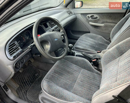 Серый Форд Мондео, объемом двигателя 1.6 л и пробегом 261 тыс. км за 2700 $, фото 7 на Automoto.ua