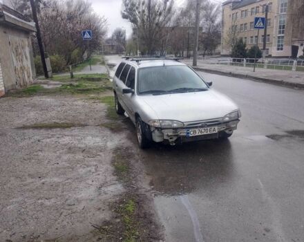 Серый Форд Мондео, объемом двигателя 1.6 л и пробегом 300 тыс. км за 800 $, фото 1 на Automoto.ua