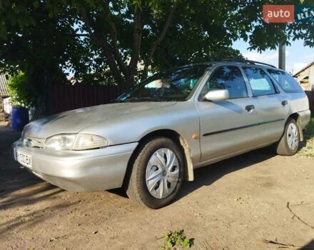 Серый Форд Мондео, объемом двигателя 1.6 л и пробегом 395 тыс. км за 2100 $, фото 4 на Automoto.ua