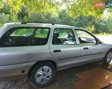 Серый Форд Мондео, объемом двигателя 1.6 л и пробегом 395 тыс. км за 2100 $, фото 5 на Automoto.ua