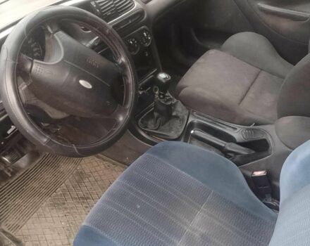 Сірий Форд Мондео, об'ємом двигуна 1 л та пробігом 3 тис. км за 850 $, фото 1 на Automoto.ua