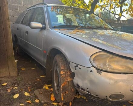 Серый Форд Мондео, объемом двигателя 0 л и пробегом 300 тыс. км за 900 $, фото 6 на Automoto.ua