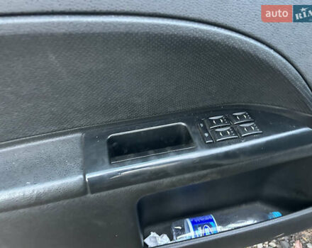 Сірий Форд Мондео, об'ємом двигуна 2 л та пробігом 240 тис. км за 1350 $, фото 6 на Automoto.ua