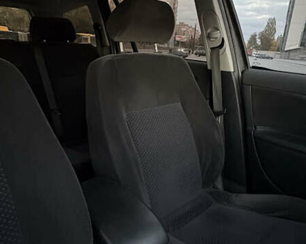 Серый Форд Мондео, объемом двигателя 2 л и пробегом 300 тыс. км за 4341 $, фото 12 на Automoto.ua