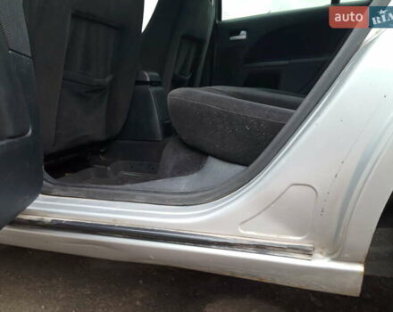 Серый Форд Мондео, объемом двигателя 2 л и пробегом 424 тыс. км за 2500 $, фото 17 на Automoto.ua