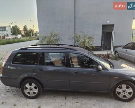 Серый Форд Мондео, объемом двигателя 2 л и пробегом 400 тыс. км за 2850 $, фото 4 на Automoto.ua