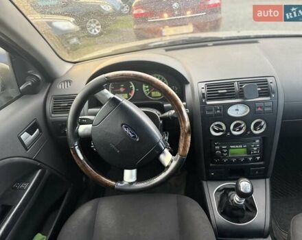 Серый Форд Мондео, объемом двигателя 2 л и пробегом 200 тыс. км за 2800 $, фото 4 на Automoto.ua