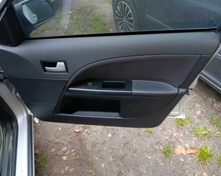 Серый Форд Мондео, объемом двигателя 2 л и пробегом 256 тыс. км за 3400 $, фото 4 на Automoto.ua