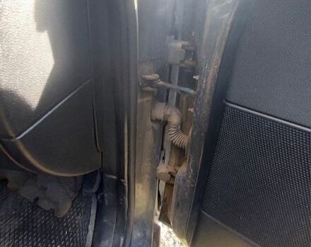 Серый Форд Мондео, объемом двигателя 2 л и пробегом 430 тыс. км за 1600 $, фото 13 на Automoto.ua