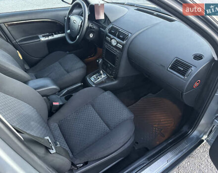 Форд Мондео 2003 в Черновцах на Automoto.ua Серый Форд Мондео, объемом двигателя 2 л и пробегом 300 тыс. км за 3350 $, фото 14 на Automoto.ua
