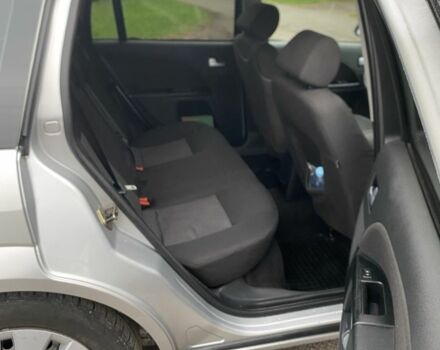 Сірий Форд Мондео, об'ємом двигуна 2 л та пробігом 487 тис. км за 3700 $, фото 4 на Automoto.ua