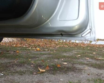 Сірий Форд Мондео, об'ємом двигуна 2 л та пробігом 303 тис. км за 5000 $, фото 19 на Automoto.ua