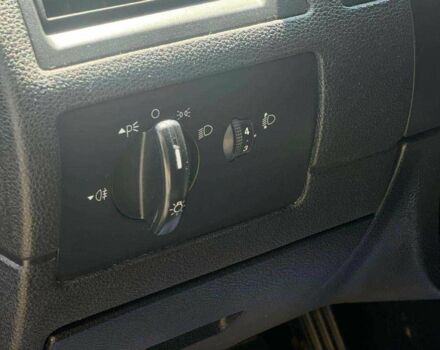 Серый Форд Мондео, объемом двигателя 1.8 л и пробегом 191 тыс. км за 5500 $, фото 11 на Automoto.ua