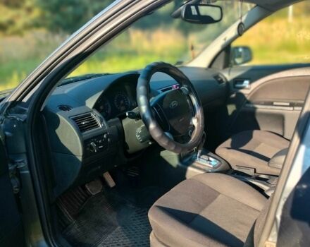 Форд Мондео 2004 в Яворове на Automoto.ua Серый Форд Мондео, объемом двигателя 2 л и пробегом 392 тыс. км за 3300 $, фото 2 на Automoto.ua