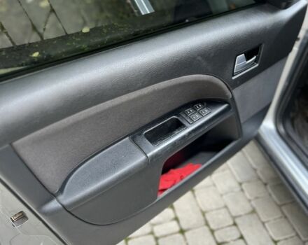 Серый Форд Мондео, объемом двигателя 2 л и пробегом 300 тыс. км за 4300 $, фото 3 на Automoto.ua