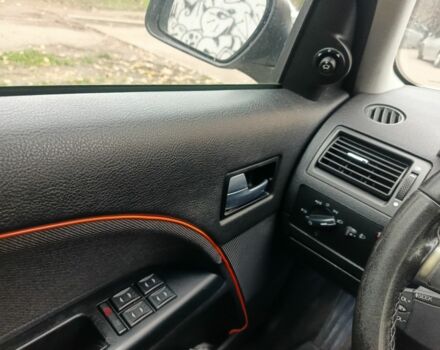 Сірий Форд Мондео, об'ємом двигуна 2 л та пробігом 332 тис. км за 2560 $, фото 13 на Automoto.ua