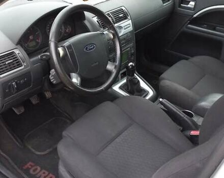 Сірий Форд Мондео, об'ємом двигуна 2 л та пробігом 303 тис. км за 5000 $, фото 13 на Automoto.ua