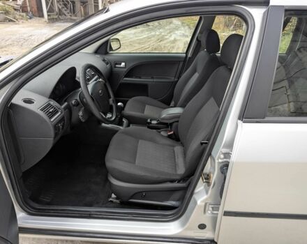 Серый Форд Мондео, объемом двигателя 2 л и пробегом 213 тыс. км за 1999 $, фото 17 на Automoto.ua