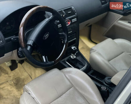 Серый Форд Мондео, объемом двигателя 2 л и пробегом 350 тыс. км за 2999 $, фото 4 на Automoto.ua