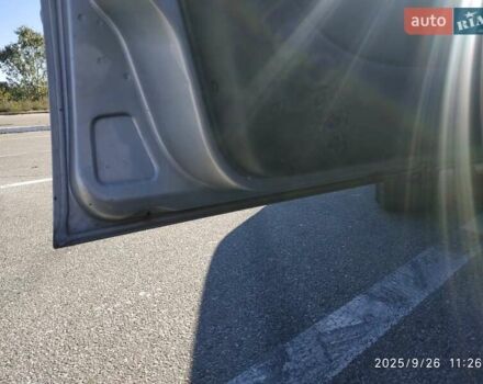 Сірий Форд Мондео, об'ємом двигуна 2 л та пробігом 199 тис. км за 3999 $, фото 42 на Automoto.ua