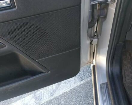 Сірий Форд Мондео, об'ємом двигуна 2 л та пробігом 199 тис. км за 3999 $, фото 41 на Automoto.ua